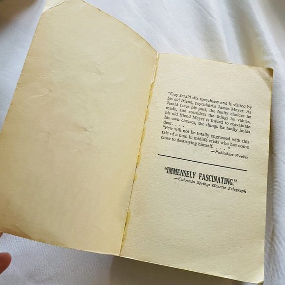 Bright Flows the River Vintage Paperbound Book Taylor Caldwell 1979 - Picture 4 of 7